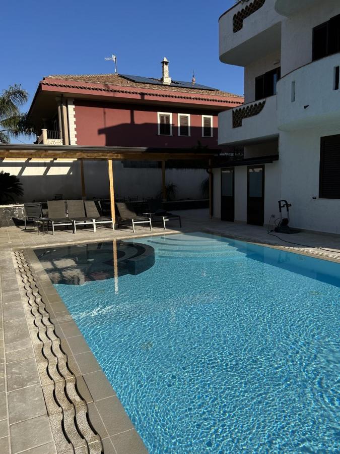 Marty Luxury B&B 卡拉塔比亚诺 外观 照片