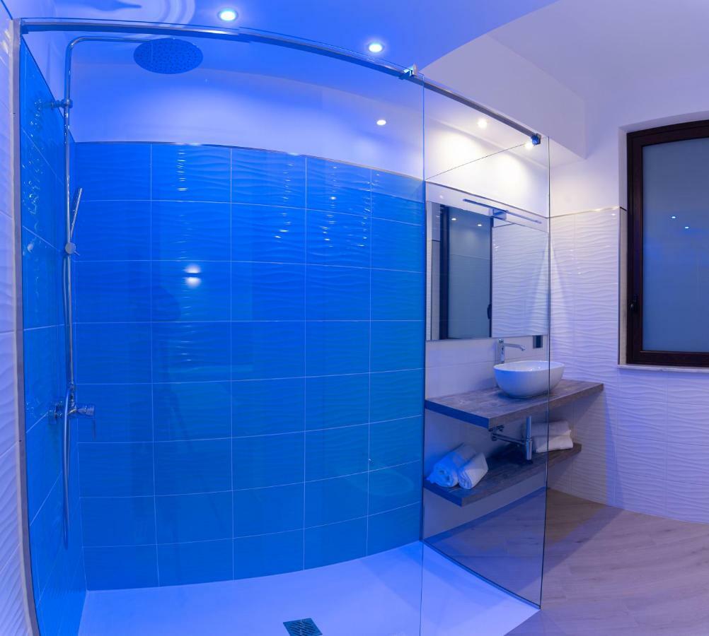 Marty Luxury B&B 卡拉塔比亚诺 外观 照片